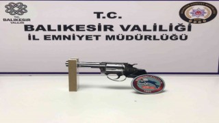 Balıkesirde aranan 26 şahıstan 13ü tutuklandı