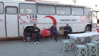 Balıkesirde vatandaşlar kan bağışına koştu