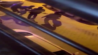 Balkonuna ses sistemi kurdu, tüm sokağa gece gündüz müzik dinletti