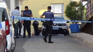 Barışmayı kabul etmeyince eşini 22 bıçak darbesiyle öldürmüş