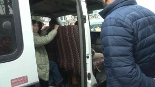 Başakşehirde korsan öğrenci servisi yakalandı