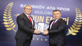 Başkan Böcek, 2022 Yılı Spor İnsanı Ödülüne layık görüldü