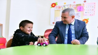 Başkan Çınar, özel çocuklarla bir araya geldi