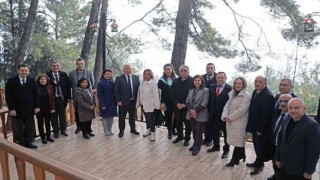 Başkan Gümüş birim müdürlerinin yeni yılını kutladı