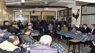 Başkan Günel vatandaşların sorunlarını dinliyor