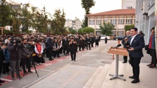 Başkan Tütüncü: “Antalya Bilim Merkezimiz gençlerin yanında”