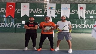 Batmanın 2 takımı tenis Türkiye finalinde yarışacak