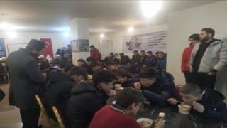 Bayburtta öğrenciler sabah namazında Ulu Camide buluştu
