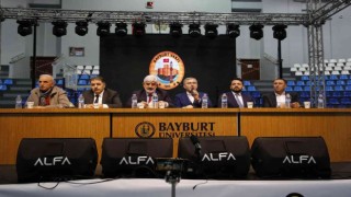 Bayburtta Türkiye Yüzyılı ve Gençlik Paneli düzenlendi