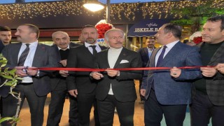 Bayrampaşa Belediye Başkanı Aydıner balık restoranı açılışına katıldı
