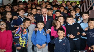 Bayrampaşa Belediyesinden 3 bin 283 öğrenciye burs