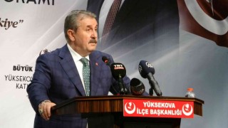 BBP Genel Başkanı Destici Yüksekovada halkla buluştu