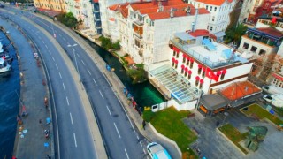 Beşiktaşta iskelesi çöken ve 25 kişinin denize düştüğü restoran havadan görüntülendi
