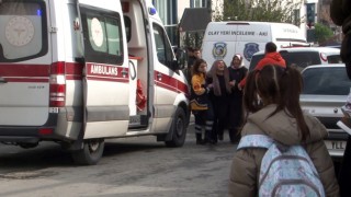 Beylikdüzü'nde acı olay: Genç sevgililer kafa kafaya verip tek kurşunla intihar etti