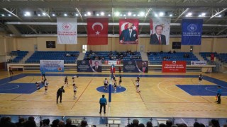 Bilecik Belediye Spor Kadın Voleybol Takımı :3 Ada Spor:0