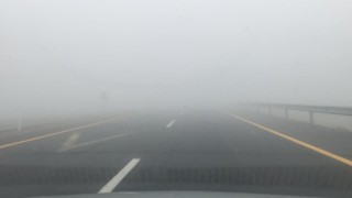 Bingöl-Elazığ kara yolunda sis nedeniyle görüş mesafesi sıfıra kadar düştü
