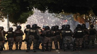 Bolivyada muhalefet liderinin destekçileriyle polis arasında çatışma