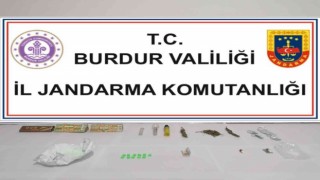 Burdurda uyuşturucu madde kullanan 3 kişiye işlem yapıldı