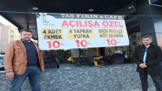 Burhaniyeli fırıncı ekmeği yarı fiyatına indirdi