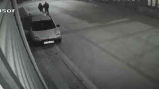 Bursada emanet arabayla başka arabaları çaldılar