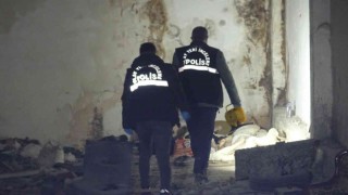 Bursada metruk binada şüpheli ölüm