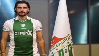Bursaspor, Özer Hurmacı transferini resmen açıkladı