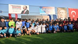 Büyükşehirden üniversiteye futbol sahası