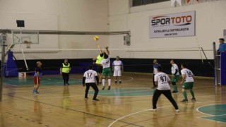 Çamelinde kurumlar arası voleybol turnuvası başladı