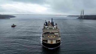 Castorone İstanbul Boğazından geçti