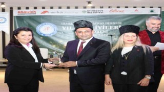Çerkeslerden Başkan Yılmaza Yılın En Başarılı Belediye Başkanı ödülü