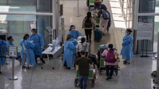 Çin, 8 Ocaktan itibaren yurt dışından gelen yolculara karantina zorunluluğunu kaldıracak