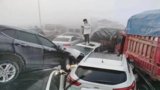 Çinde yoğun sis: En az 200 araç birbirine girdi, 1 kişi öldü