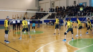 Çivrilde kenardan yapılan müdahale final maçını 2 saat uzattı