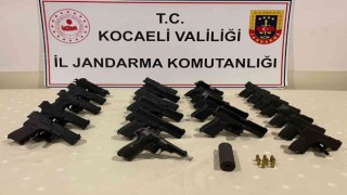 Çok sayıda tabanca ele geçirildi