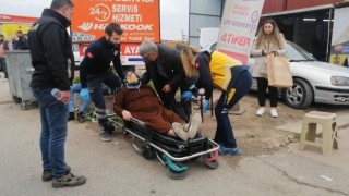 D-100de halk otobüsü tıra çarptı: 7 yaralı