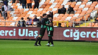 Denizlispor deplasmanda 3 golle kazandı