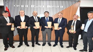 Develi protokolünden KTBye ve Damızlık ve Sığır Yetiştiricileri Birliğine ziyaret