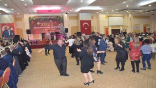 Didim Belediyesi personeli yıl sonu yemeğinde bir araya geldi