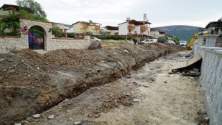 Didim Belediyesi yol yapım çalışmalarını sürdürüyor