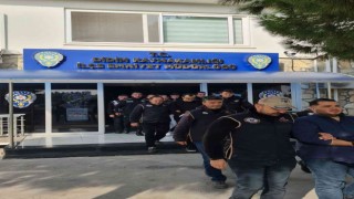 Didimde yakalanan 9 FETÖ üyesinden 5i tutuklandı