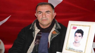 Diyarbakırda aileler, 4 yıldır HDPnin kapısında evlatlarının yolunu gözlüyor