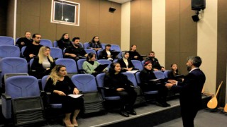 Diyarbakırda amatör koro kulakların pasını siliyor