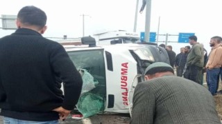 Diyarbakırda ambulans kazası: 1 ölü, 5 yaralı