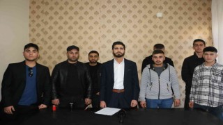 Diyarbakırda CHPliler partilerinde demokrasi kalmadı deyip AK Partiye geçti