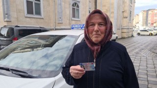 Dört çocuk, on torundan sonra bir de ehliyet sahibi oldu