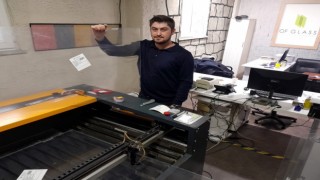 Dünyanın ekranını Oftan koruyorlar