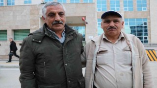 Duyarlı çaycı 1 haftadır aradığı altın sahibini polislerin yardımıyla buldu