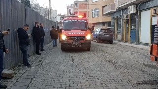 Edirnede çatıda çıkan yangın paniğe neden oldu