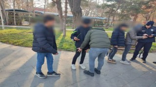 Ekipler okul çevrelerinde denetimleri sürdürüyor
