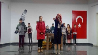 Elçin Yalçıneli, Özalplı miniklere bilimi sevdirdi